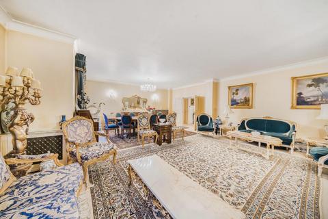 4 bedroom flat for sale, Eyre Court,  St Johns Wood,  NW8