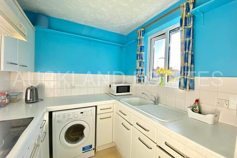 Studio for sale, Laurel Fields, Potters Bar EN6