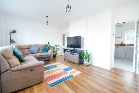 2 bedroom end of terrace house for sale, Midfield Way, Orpington