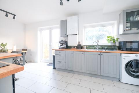 93 Midfield Way, Orpington, BR5 2QN