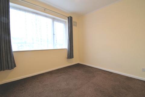 3 bedroom terraced house to rent, Neville Shaw, Basildon