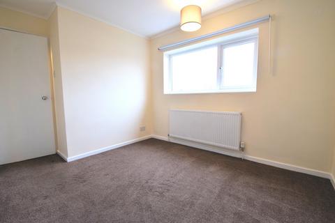 3 bedroom terraced house to rent, Neville Shaw, Basildon