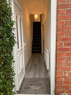 2 bedroom terraced house to rent, Parkhill Avenue, Manchester
