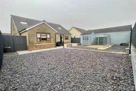 3 bedroom detached bungalow for sale, Bancffosfelen, Llanelli