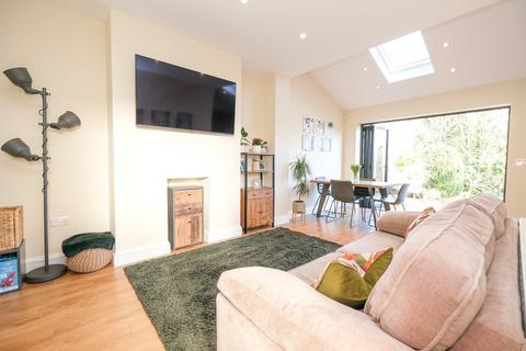 24 Old Hill, Orpington, BR6 6BN
