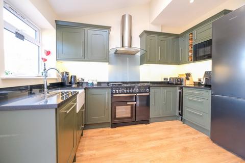 24 Old Hill, Orpington, BR6 6BN