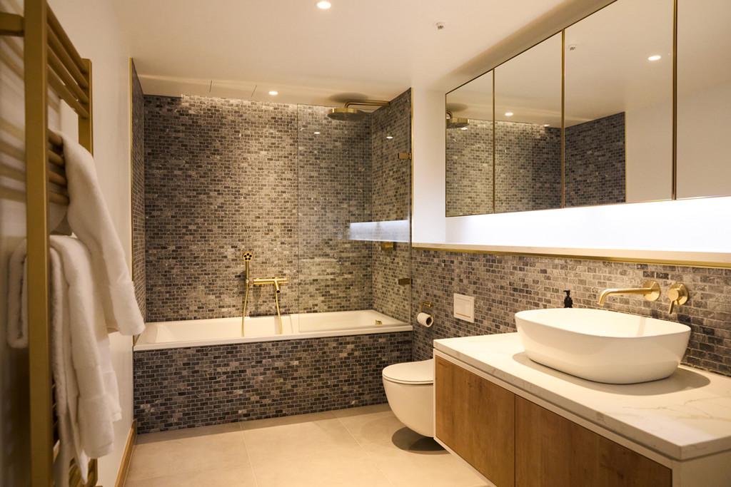 Arclight Lofts, Covent Garden WC2 Bathroom 2