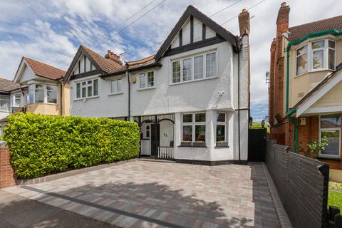 5 bedroom semi-detached house for sale, Douglas Road, North Chingford