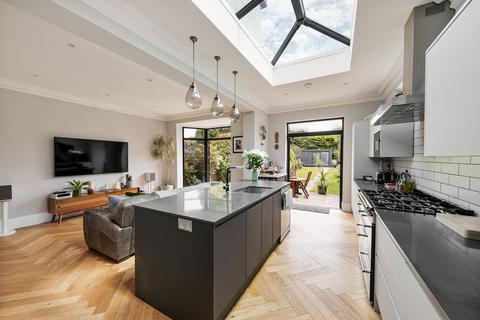 44 Douglas Road, London, E4 6DA