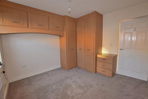 2 bedroom ground floor flat for sale, Chepstow Close, Colburn