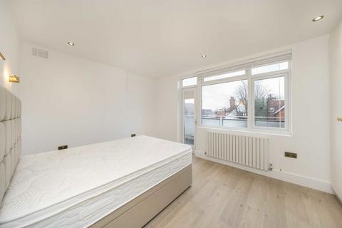 3 bedroom flat to rent, Platts Lane, London NW3