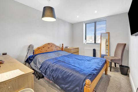 2 bedroom apartment for sale, New Heston Road, Hounslow