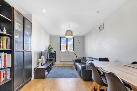 undefined, New Heston Road, Hounslow