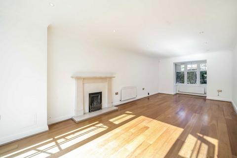 5 bedroom house to rent, Tavistock Avenue, London NW7