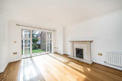 5 bedroom house to rent, Tavistock Avenue, London NW7