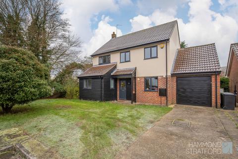 4 bedroom detached house for sale, Sandringham Court, Watton