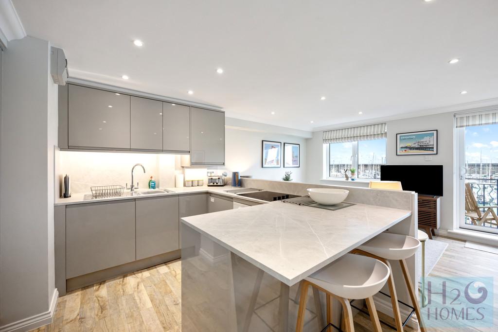 The Strand, Collingwood Court, 34-009