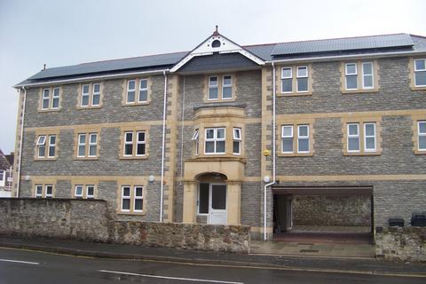 3 bedroom flat to rent, Osborne Court, Weston Super Mare BS23