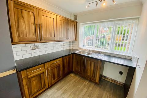 3 bedroom terraced house to rent, Roughwood Road, Kimberworth Park, S61 3HR