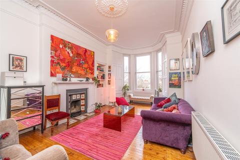 1 bedroom flat for sale, 128(1F1) Brunton Gardens, Montgomery Street, Edinburgh, EH7