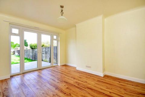 3 bedroom terraced house to rent, Camborne Road, Morden, SM4