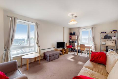 2 bedroom flat for sale, STATION ROAD, N22 6UX, Wood Green, London, N22