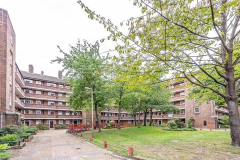 2 bedroom flat to rent, Ascalon Street, Battersea, London, SW8