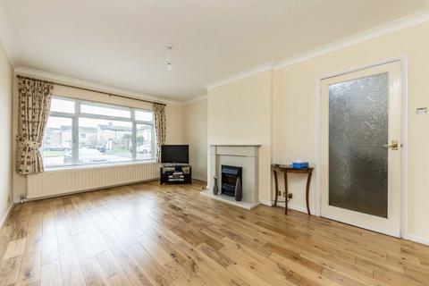 3 bedroom detached house to rent, Dene Gardens, Thames Ditton KT7