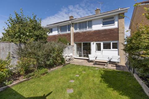 11a Westmead Crescent, Trowbridge, BA14 0LY