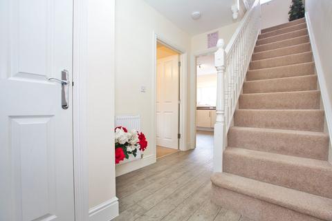 undefined, Robin Place, Bristol BS20