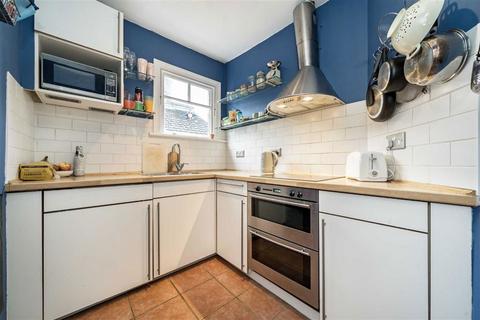 2 bedroom flat for sale, Chalsey Road, London SE4