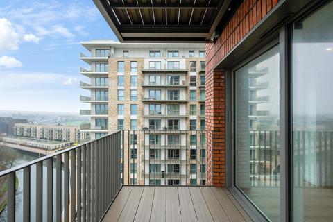 2 bedroom apartment to rent, Waterview House, Grand Union, London, HA0