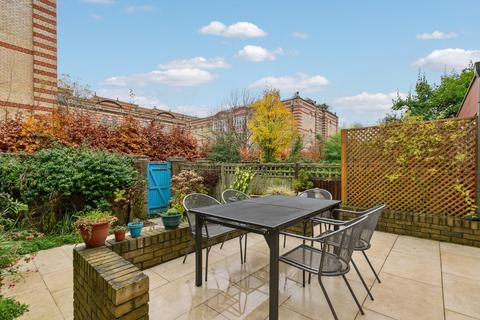 4 bedroom terraced house for sale, Trinity Church Road, Barnes, London