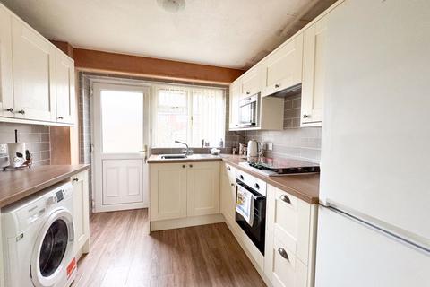 3 bedroom end of terrace house for sale, THORNHILL GARDENS, GRIMSBY