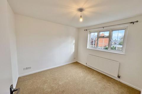 2 bedroom apartment to rent, Sussex Road, Haywards Heath