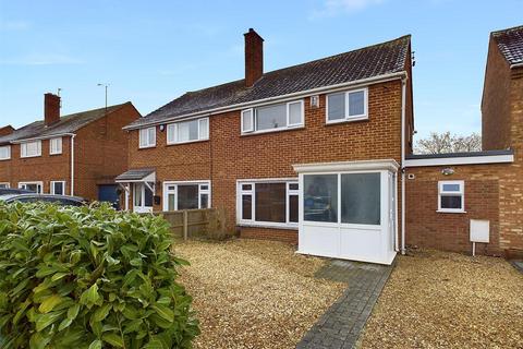 3 bedroom semi-detached house for sale, Beechcroft Road, Longlevens, Gloucester