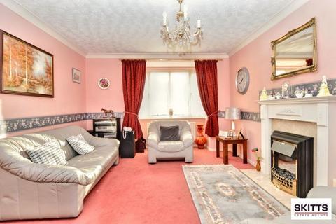 4 bedroom detached house for sale, Honeybourne Way, Willenhall