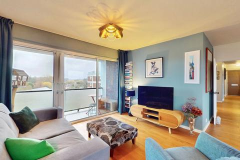 2 bedroom flat for sale, Sheldon Avenue, Highgate, N6