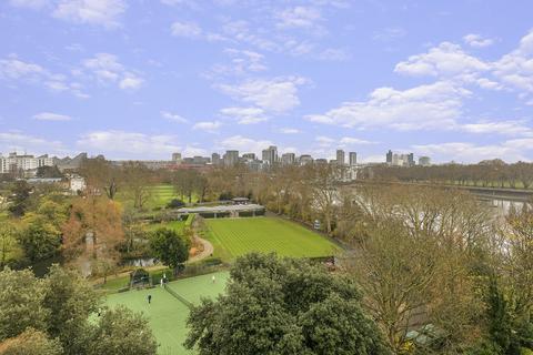 3 bedroom flat for sale, Rivermead Court, Ranelagh Gardens, London SW6