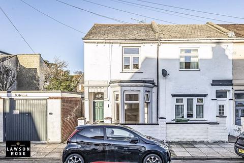 3 bedroom end of terrace house for sale, Essex Road, Southsea