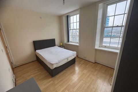 2 bedroom property to rent, Northumberland Street, Huddersfield