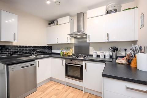 2 bedroom apartment for sale, Alderson Grove, Hersham, Walton-On-Thames.