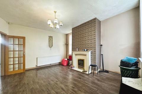 4 bedroom end of terrace house for sale, Brierley Street, Bury