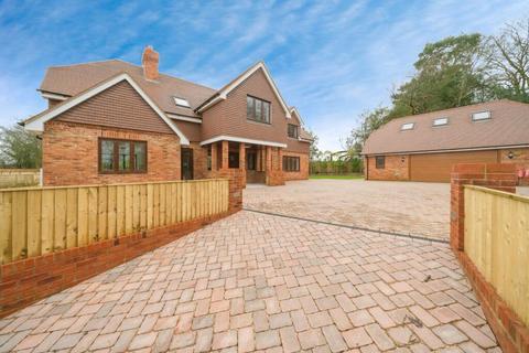 5 bedroom detached house for sale, Newick Lane, Heathfield TN21