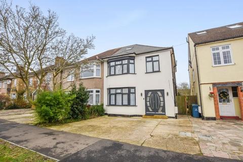 4 bedroom semi-detached house for sale, Parkfield Avenue, Harrow