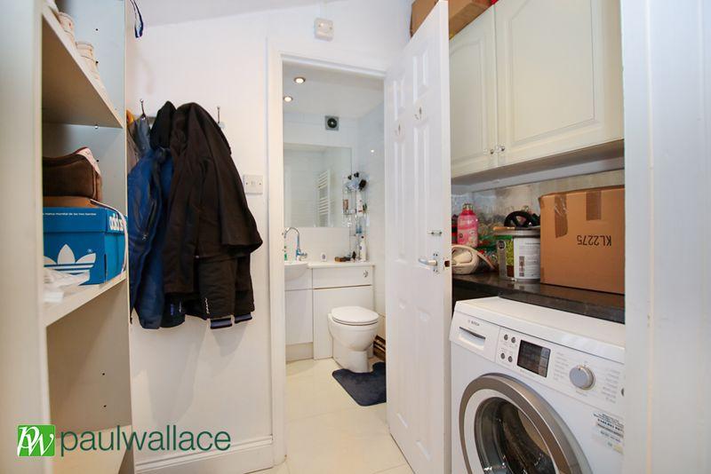 Utility Room to...
