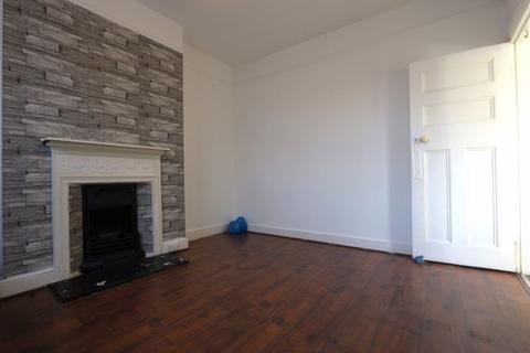 2 bedroom flat to rent, Wood Green N22