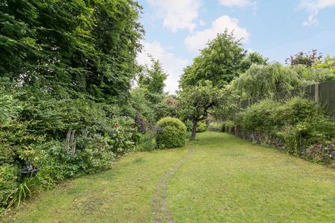 4 bedroom detached house for sale, The Close, Purley