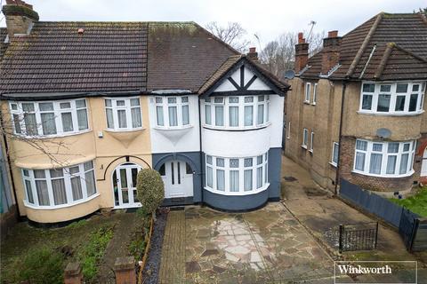 3 bedroom end of terrace house for sale, Colin Crescent, London NW9