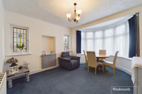 3 bedroom end of terrace house for sale, Colin Crescent, London NW9